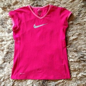 Nike dri-fit Vneck top-perfect condition